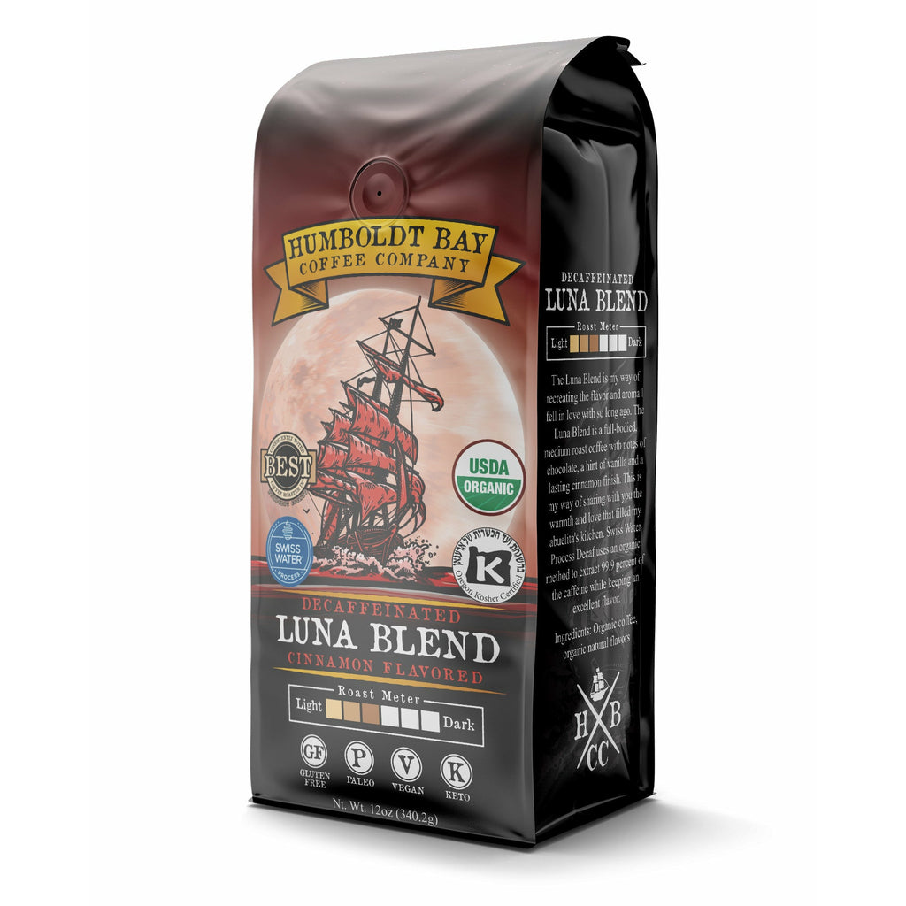 Decaffeinated Luna Blend coffee with cinnamon, cafe con canela